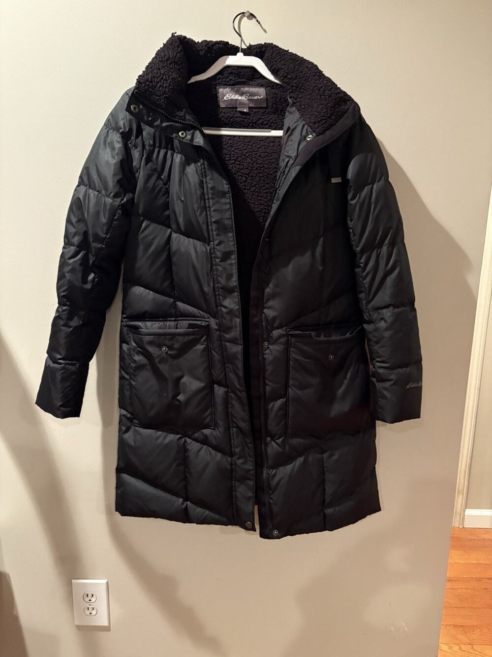 Eddie Bauer Women's Medium Black Parka Snow Coat Jacket Fleece Lined